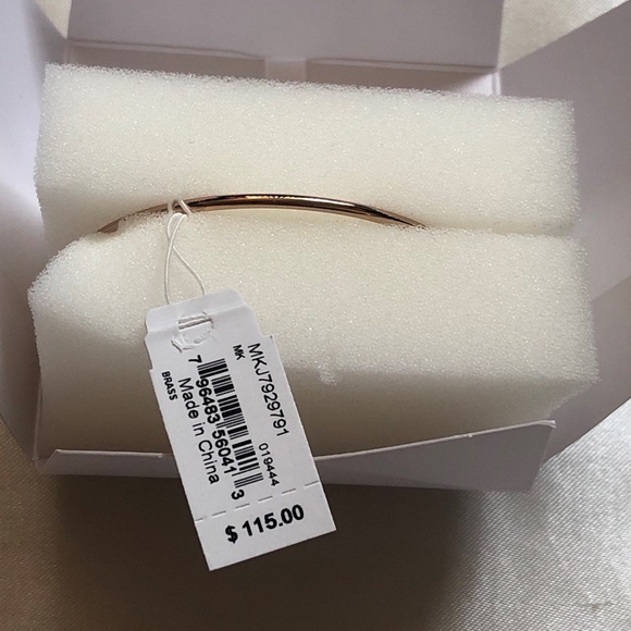 Michael Kors Rose Gold Plated Over Brass Heart Stud Earrings & Bangle Set NWT - Picture 8 of 12